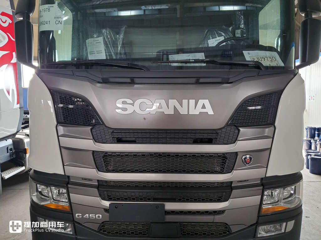 斯堪尼亚新一代R系牵引车配置怎么样，和G系有何区别？实拍一辆R500告诉你 - 第14张