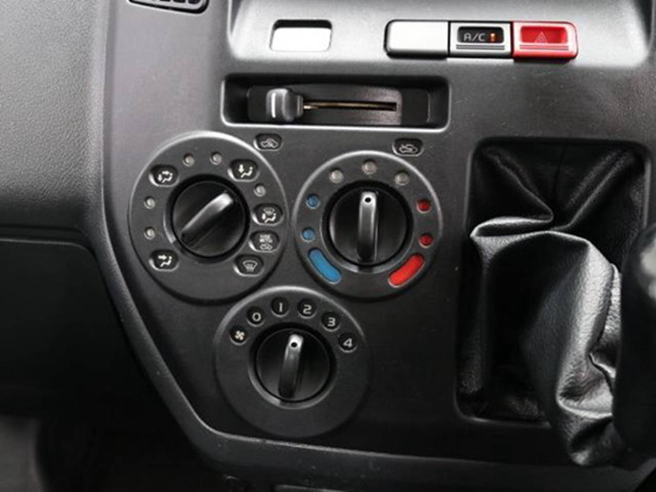 丰田也生产卡车?这款丰田微卡,在日本市场地位如同国内五菱神车 - 第12张 - 提加商用车网 丰田也生产卡车?这款丰田微卡,在日本市场地位如同国内五菱神车 - 第12张