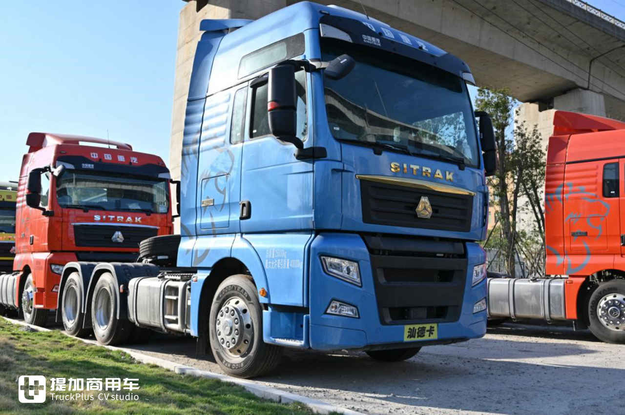 重汽汕德卡中的高端旗舰车型,XXL超高顶驾驶室的C7奢华版牵引车实拍 - 第23张 - 提加商用车网 重汽汕德卡中的高端旗舰车型,XXL超高顶驾驶室的C7奢华版牵引车实拍 - 第23张