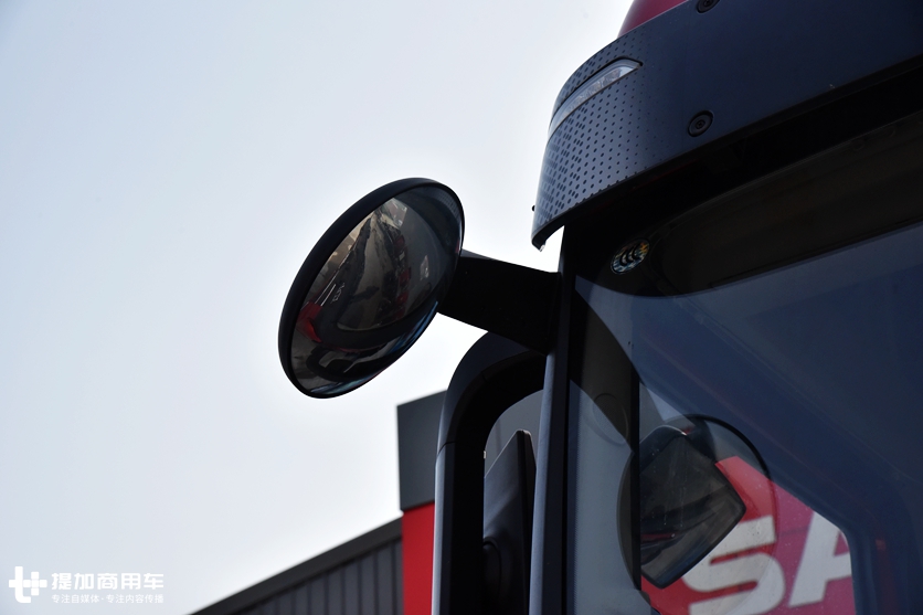 三一江山版牵引车已到店,27.78万起售,我们带您看看配置如何! - 第12张 - 提加商用车网 三一江山版牵引车已到店,27.78万起售,我们带您看看配置如何! - 第12张