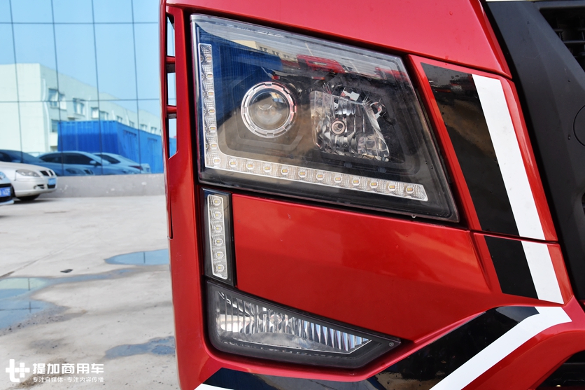 三一江山版牵引车已到店,27.78万起售,我们带您看看配置如何! - 第13张 - 提加商用车网 三一江山版牵引车已到店,27.78万起售,我们带您看看配置如何! - 第13张