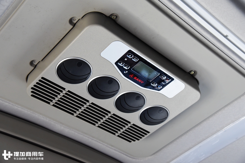 三一江山版牵引车已到店,27.78万起售,我们带您看看配置如何! - 第20张 - 提加商用车网 三一江山版牵引车已到店,27.78万起售,我们带您看看配置如何! - 第20张