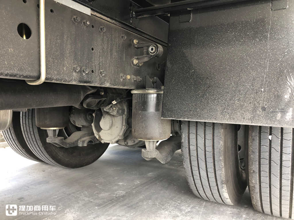 8气囊空气悬架,还有千升油箱,J6P领航版冷藏专用载货车配置真强悍 - 第22张 - 提加商用车网 8气囊空气悬架,还有千升油箱,J6P领航版冷藏专用载货车配置真强悍 - 第22张