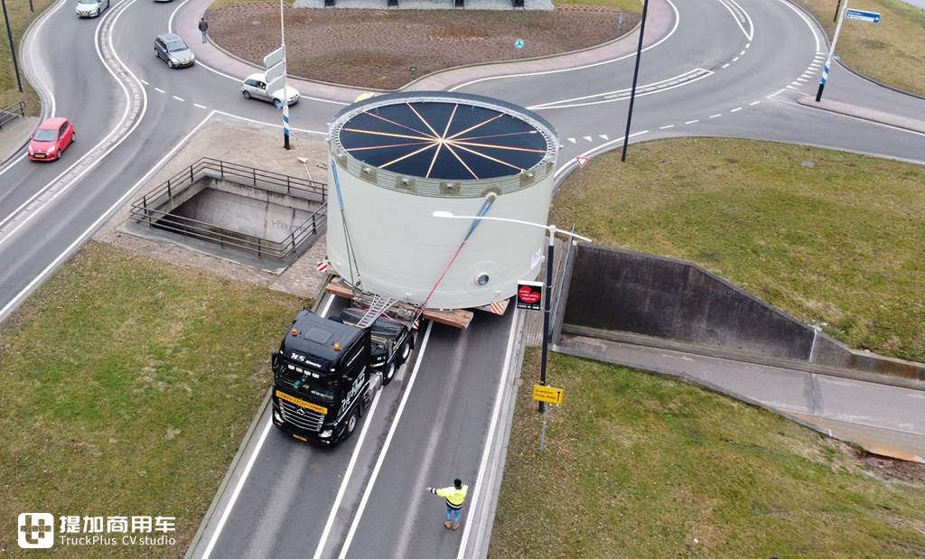 一次超宽大件运输纪实,看奔驰卡车怎么把直径9.5米构件,运输88公里 - 第12张 - 提加商用车网 一次超宽大件运输纪实,看奔驰卡车怎么把直径9.5米构件,运输88公里 - 第12张