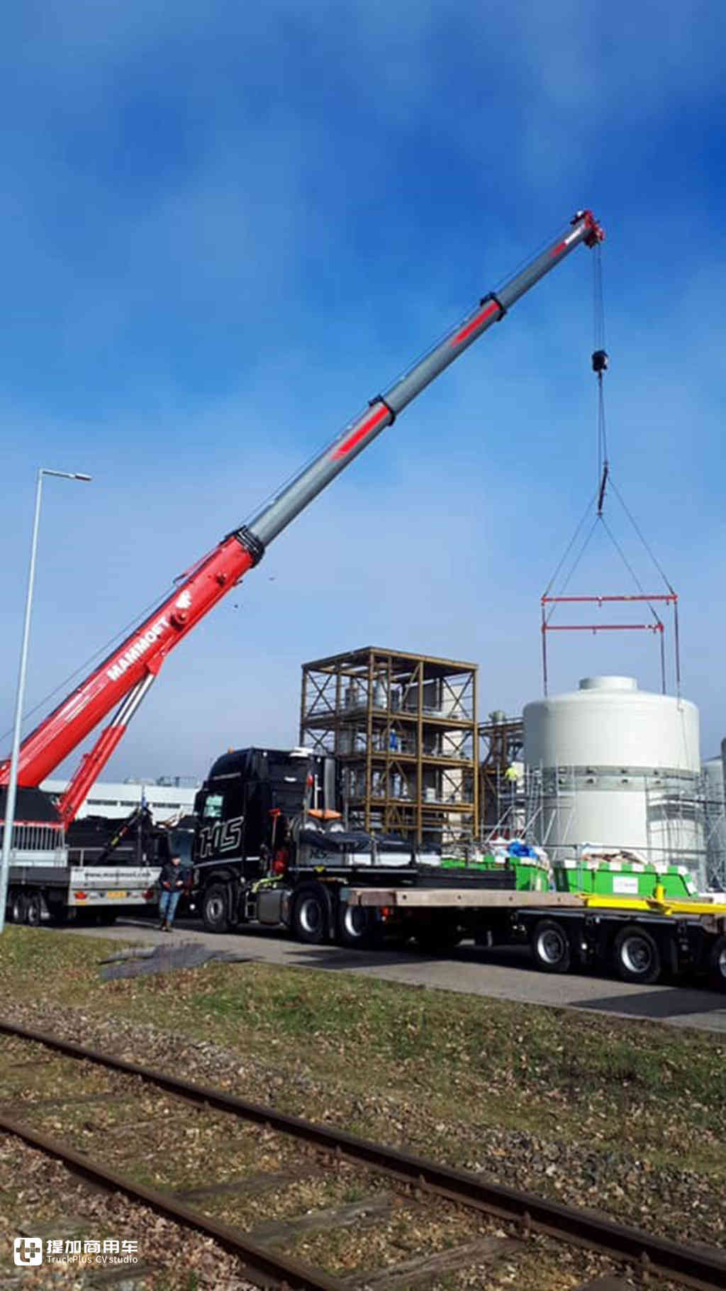 一次超宽大件运输纪实,看奔驰卡车怎么把直径9.5米构件,运输88公里 - 第20张 - 提加商用车网 一次超宽大件运输纪实,看奔驰卡车怎么把直径9.5米构件,运输88公里 - 第20张