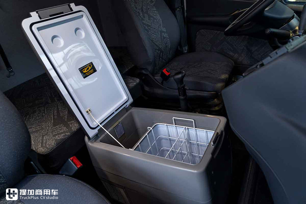 mercedes_atron_pozegnanie_03