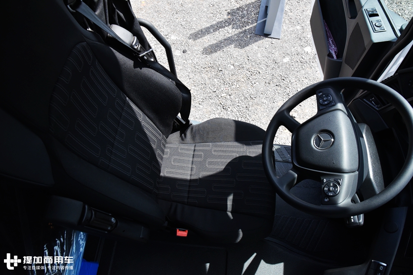 奔驰卖得最好的卡车底盘,Arocs国六车型来了,有哪些升级? - 第15张 - 提加商用车网 奔驰卖得最好的卡车底盘,Arocs国六车型来了,有哪些升级? - 第15张