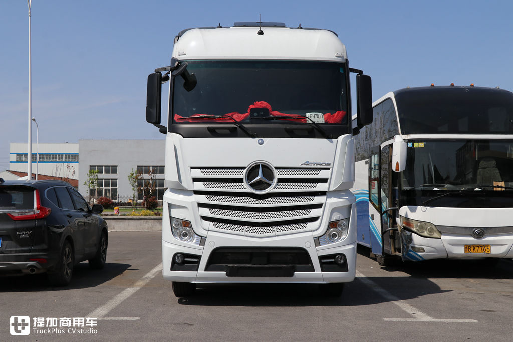 这款奔驰4X2牵引车,大客户价能降到50万左右,性价比真高 - 第4张 - 提加商用车网 这款奔驰4X2牵引车,大客户价能降到50万左右,性价比真高 - 第4张