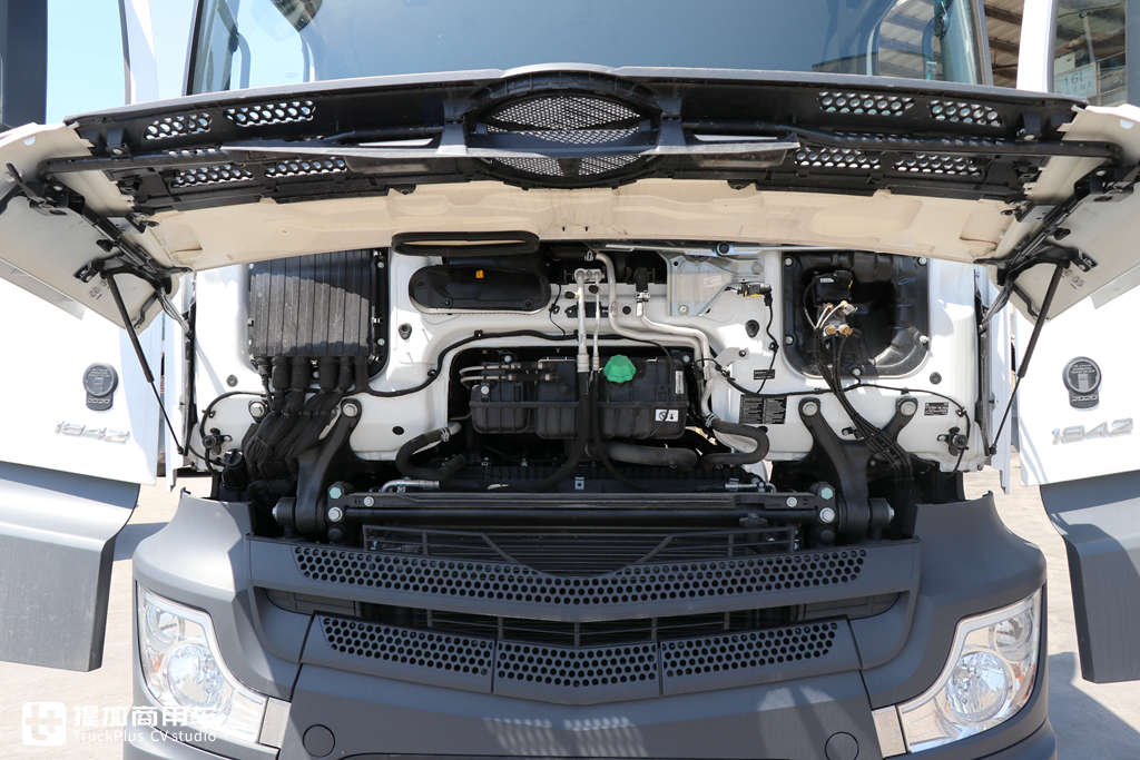 这款奔驰4X2牵引车,大客户价能降到50万左右,性价比真高 - 第5张 - 提加商用车网 这款奔驰4X2牵引车,大客户价能降到50万左右,性价比真高 - 第5张