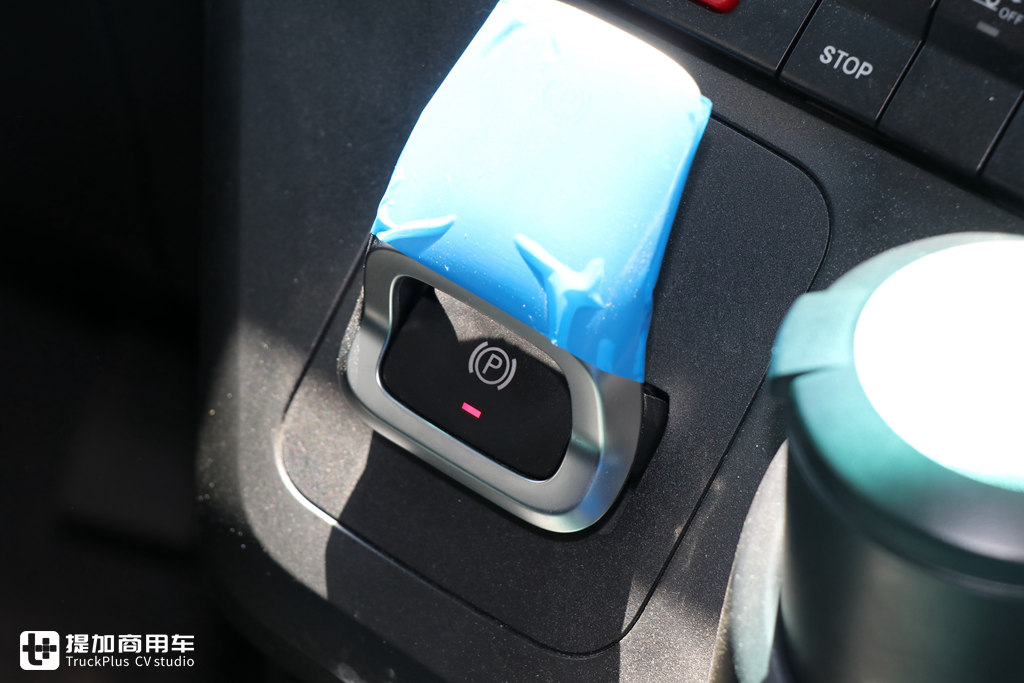 这款奔驰4X2牵引车,大客户价能降到50万左右,性价比真高 - 第19张 - 提加商用车网 这款奔驰4X2牵引车,大客户价能降到50万左右,性价比真高 - 第19张