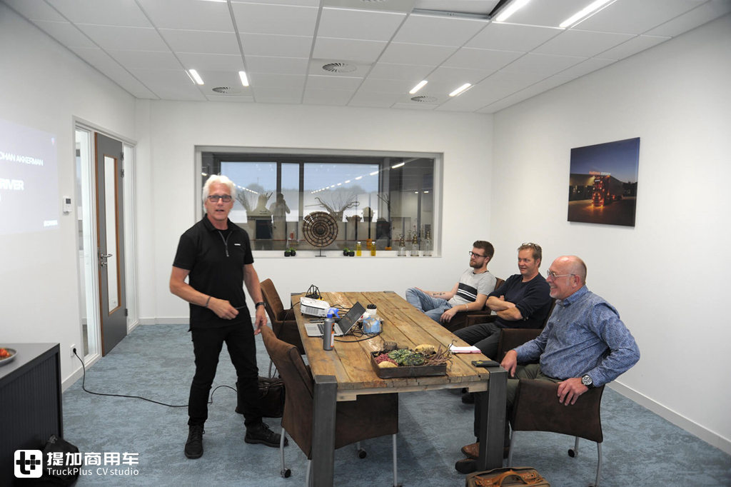 沃尔沃和斯堪尼亚天然气卡车,哪个更好用?听听欧洲物流企业怎么说 - 第2张 - 提加商用车网 沃尔沃和斯堪尼亚天然气卡车,哪个更好用?听听欧洲物流企业怎么说 - 第2张