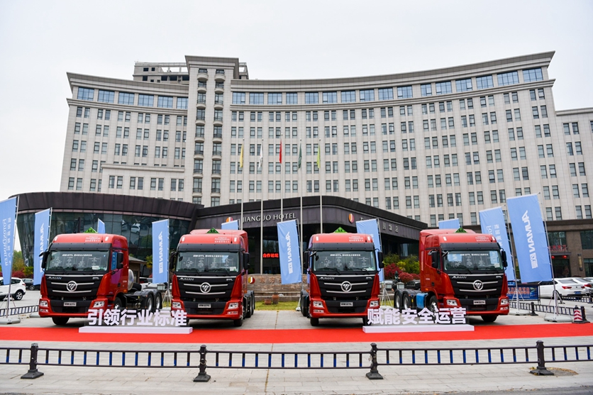 欧曼国六自动挡安全之星逐鹿中原 - 第7张 - 提加商用车网 欧曼国六自动挡安全之星逐鹿中原 - 第7张