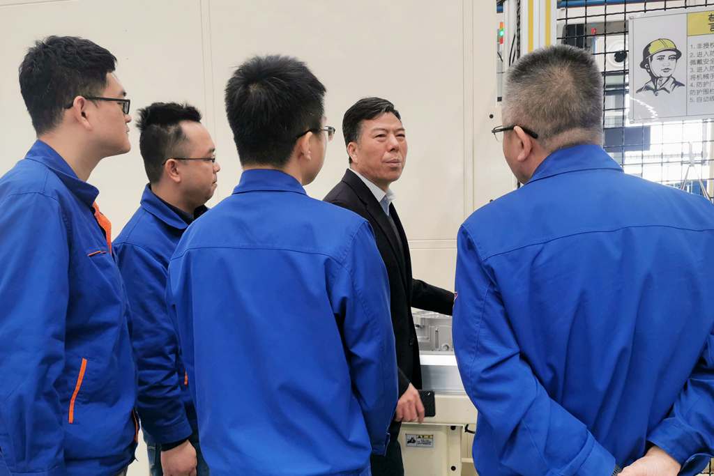 严鉴铂董事长深入法士特智能制动公司调研 - 第2张 - 提加商用车网 严鉴铂董事长深入法士特智能制动公司调研 - 第2张
