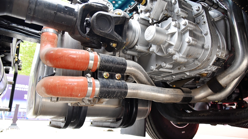 8气囊空气悬架+液力缓速器,国六欧曼GTL自动挡危化品牵引车正式上市 - 第10张 - 提加商用车网 8气囊空气悬架+液力缓速器,国六欧曼GTL自动挡危化品牵引车正式上市 - 第10张