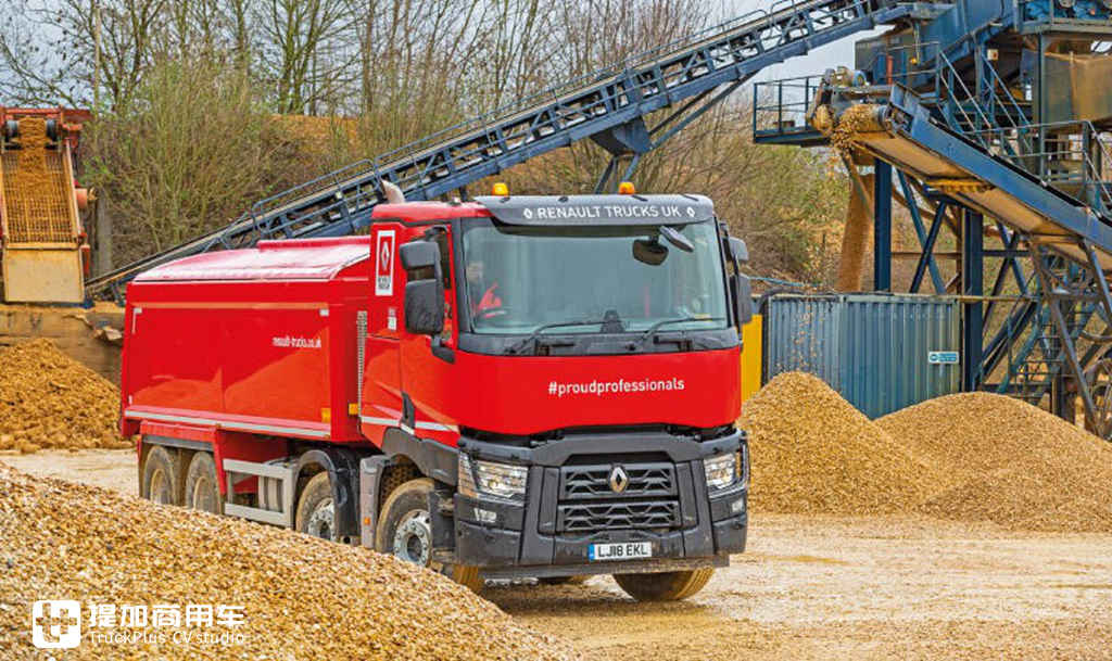 带您见识下工地的雷诺C系8X4自卸车,车辆配置确实高端,只能装22吨货有点浪费 - 第2张 - 提加商用车网 带您见识下工地的雷诺C系8X4自卸车,车辆配置确实高端,只能装22吨货有点浪费 - 第2张