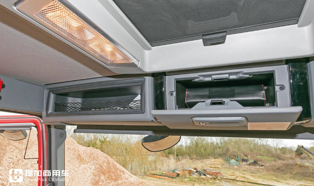 带您见识下工地的雷诺C系8X4自卸车,车辆配置确实高端,只能装22吨货有点浪费 - 第13张 - 提加商用车网 带您见识下工地的雷诺C系8X4自卸车,车辆配置确实高端,只能装22吨货有点浪费 - 第13张