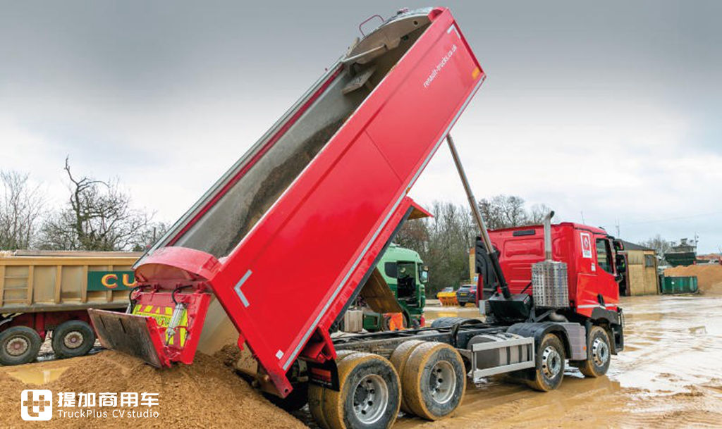 带您见识下工地的雷诺C系8X4自卸车,车辆配置确实高端,只能装22吨货有点浪费 - 第14张 - 提加商用车网 带您见识下工地的雷诺C系8X4自卸车,车辆配置确实高端,只能装22吨货有点浪费 - 第14张