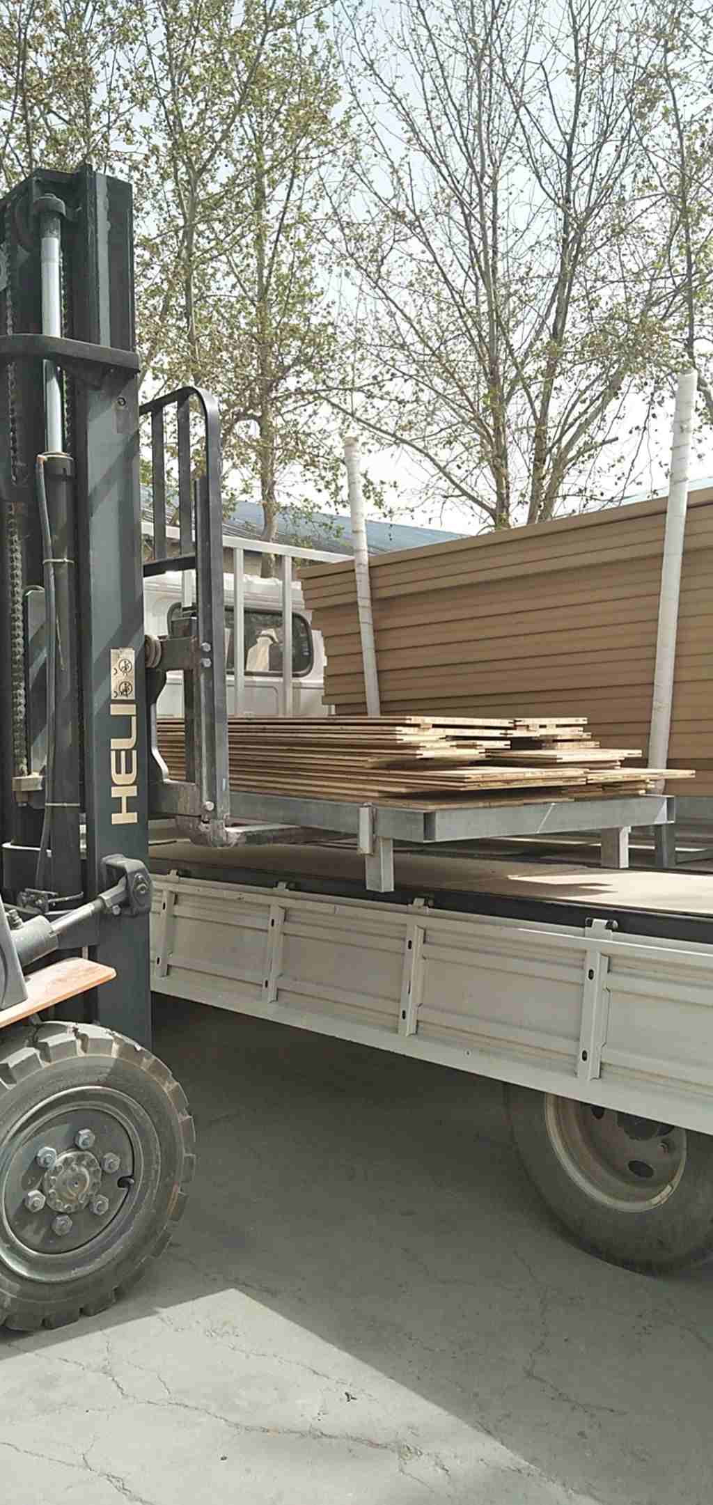 创业十年江淮相伴 买车就认骏铃这个牌子 - 第2张 - 提加商用车网 创业十年江淮相伴 买车就认骏铃这个牌子 - 第2张