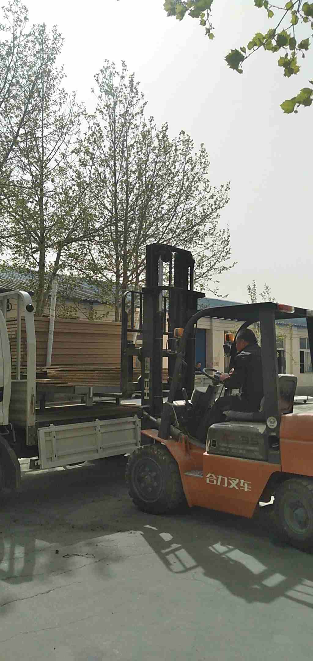 创业十年江淮相伴 买车就认骏铃这个牌子 - 第3张 - 提加商用车网 创业十年江淮相伴 买车就认骏铃这个牌子 - 第3张