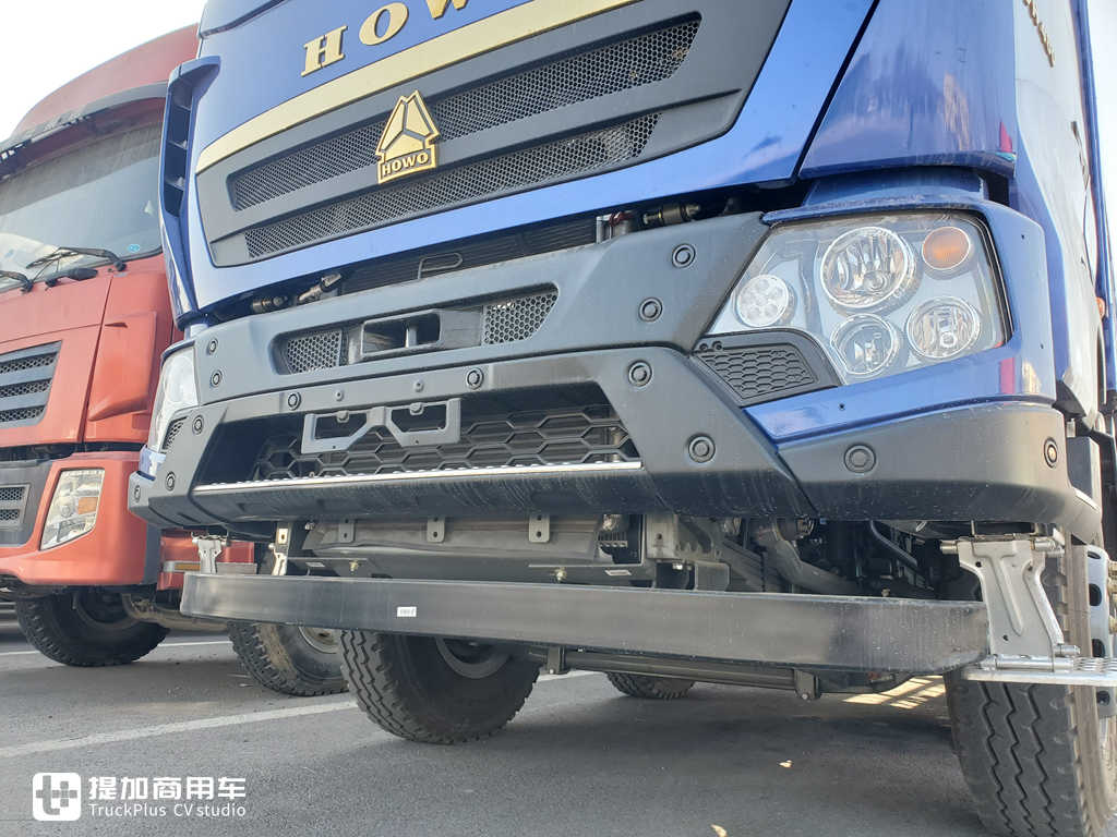 非常少见的豪沃T7前四后八自卸车实拍,车主说50多万买的,都有啥配置? - 第5张 - 提加商用车网 非常少见的豪沃T7前四后八自卸车实拍,车主说50多万买的,都有啥配置? - 第5张