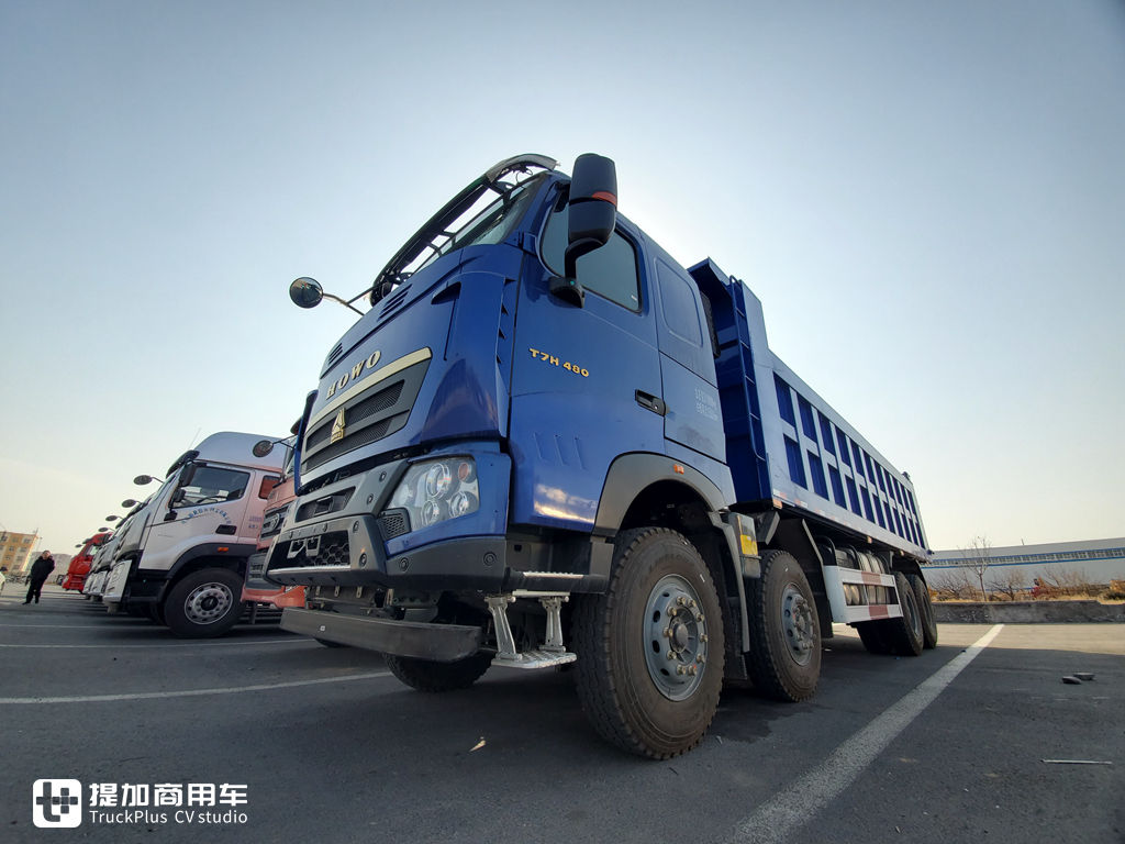非常少见的豪沃T7前四后八自卸车实拍,车主说50多万买的,都有啥配置? - 第27张 - 提加商用车网 非常少见的豪沃T7前四后八自卸车实拍,车主说50多万买的,都有啥配置? - 第27张