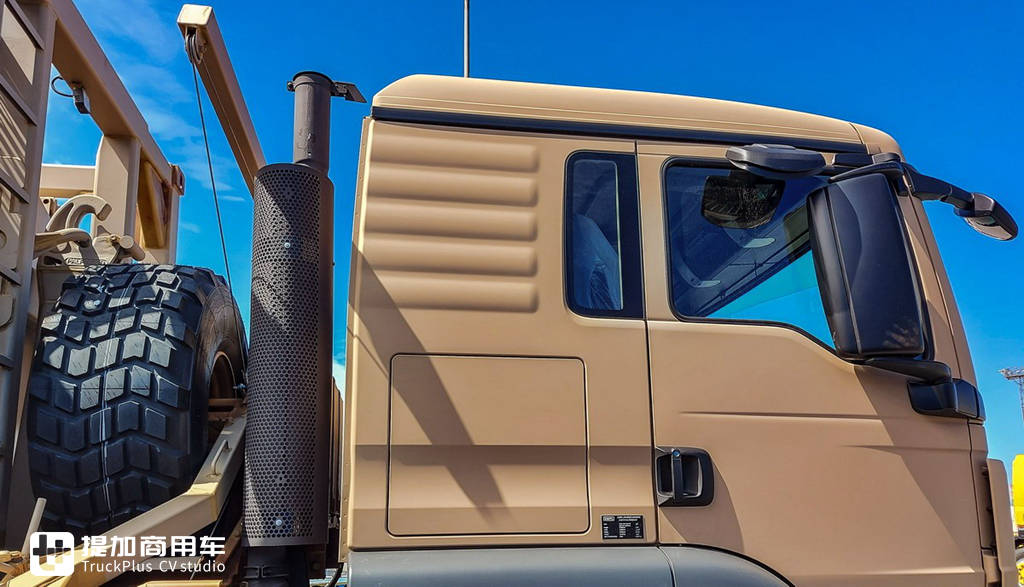 8X8全驱,全身多处特殊改装,带您见识一款德国MAN打造的战地卡车 - 第6张 - 提加商用车网 8X8全驱,全身多处特殊改装,带您见识一款德国MAN打造的战地卡车 - 第6张