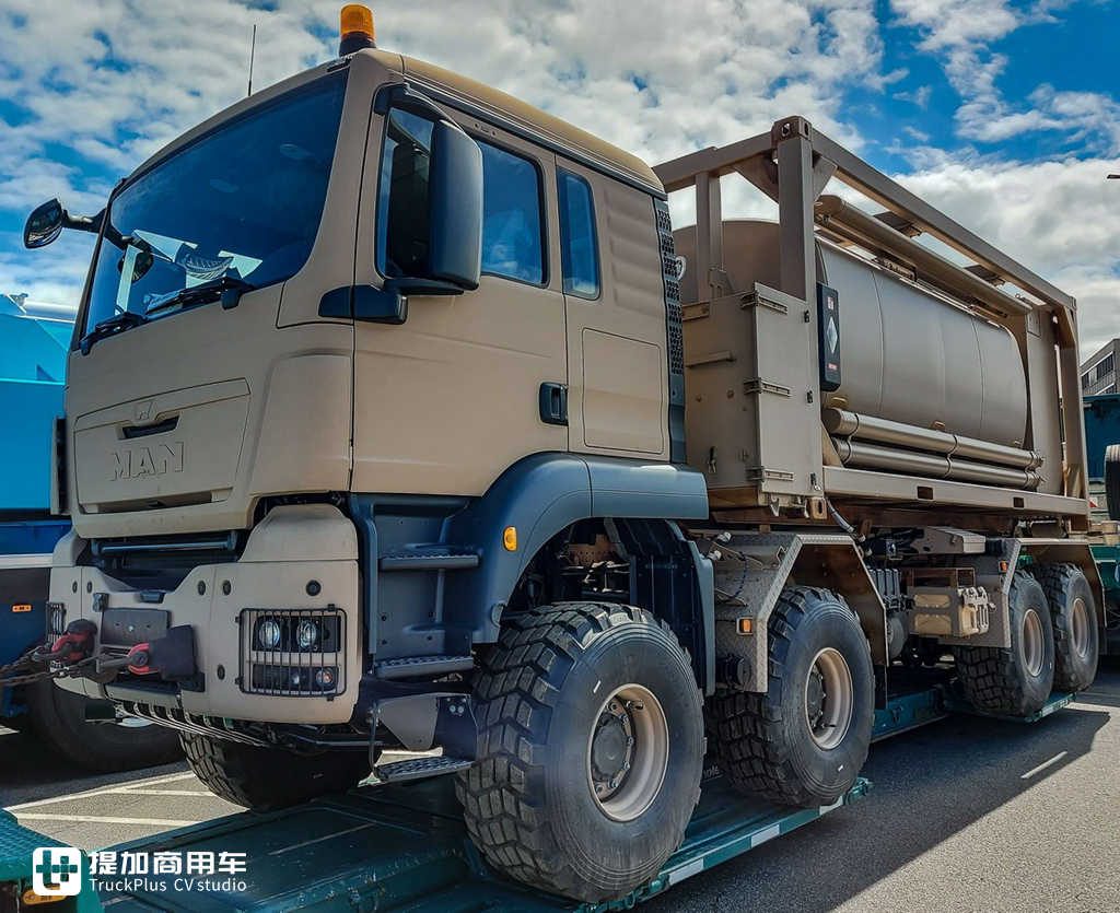 8X8全驱,全身多处特殊改装,带您见识一款德国MAN打造的战地卡车 - 第7张 - 提加商用车网 8X8全驱,全身多处特殊改装,带您见识一款德国MAN打造的战地卡车 - 第7张