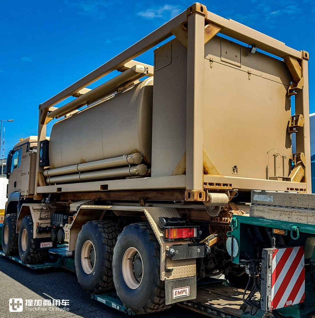 8X8全驱,全身多处特殊改装,带您见识一款德国MAN打造的战地卡车 - 第19张 - 提加商用车网 8X8全驱,全身多处特殊改装,带您见识一款德国MAN打造的战地卡车 - 第19张