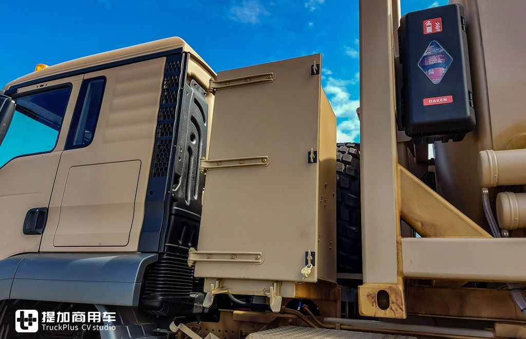 8X8全驱,全身多处特殊改装,带您见识一款德国MAN打造的战地卡车 - 第24张 - 提加商用车网 8X8全驱,全身多处特殊改装,带您见识一款德国MAN打造的战地卡车 - 第24张