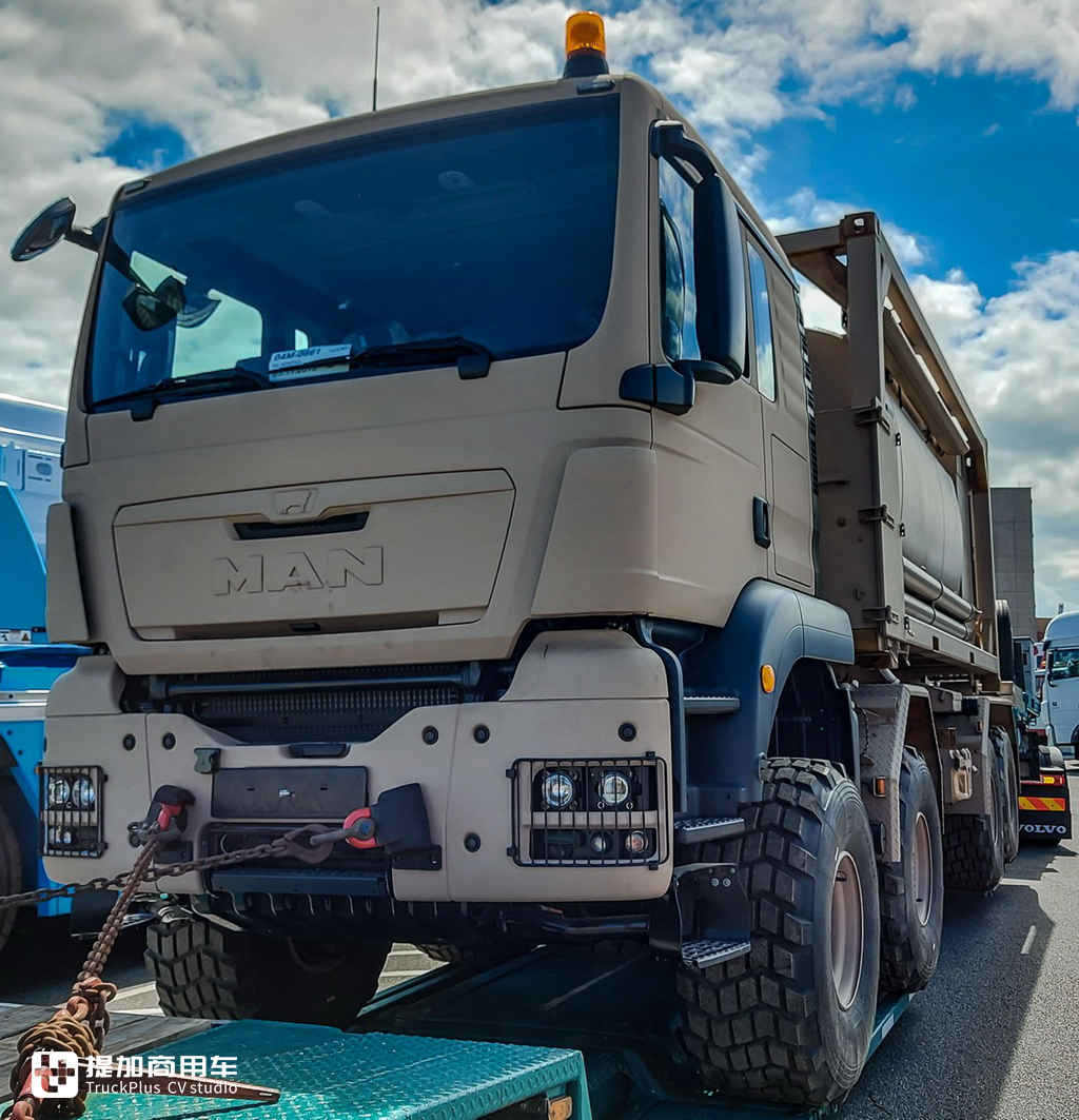 8X8全驱,全身多处特殊改装,带您见识一款德国MAN打造的战地卡车 - 第27张 - 提加商用车网 8X8全驱,全身多处特殊改装,带您见识一款德国MAN打造的战地卡车 - 第27张