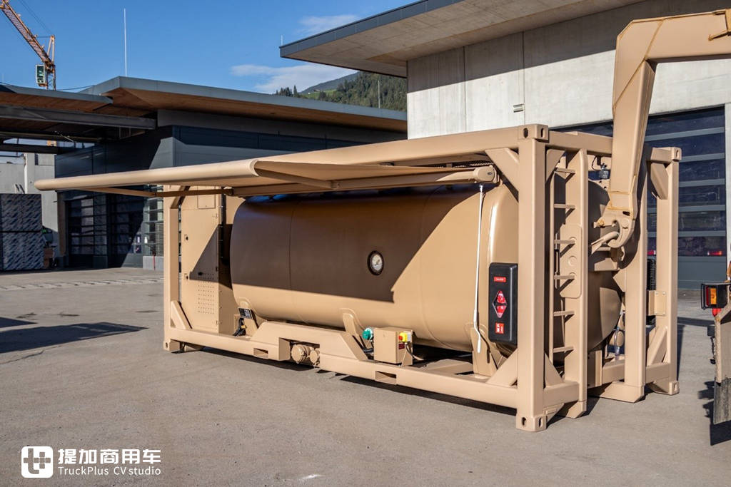 8X8全驱,全身多处特殊改装,带您见识一款德国MAN打造的战地卡车 - 第28张 - 提加商用车网 8X8全驱,全身多处特殊改装,带您见识一款德国MAN打造的战地卡车 - 第28张