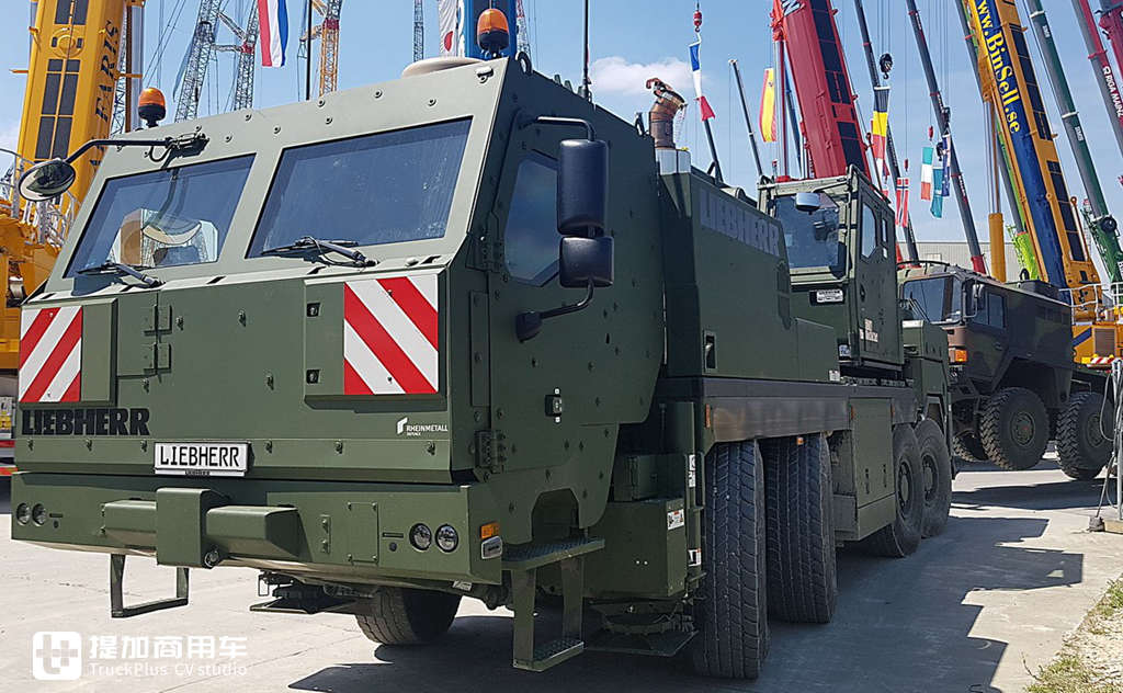 利勃海尔向公众展出G-BKF装甲救援起重机,再带您好好看看这款战地“机甲怪兽” - 第6张 - 提加商用车网 利勃海尔向公众展出G-BKF装甲救援起重机,再带您好好看看这款战地“机甲怪兽” - 第6张