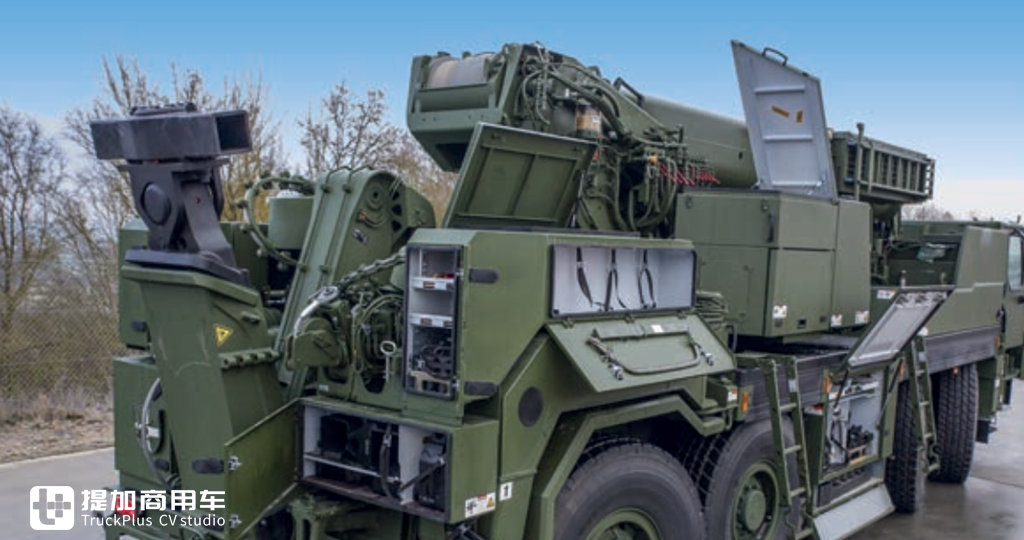 利勃海尔向公众展出G-BKF装甲救援起重机,再带您好好看看这款战地“机甲怪兽” - 第17张 - 提加商用车网 利勃海尔向公众展出G-BKF装甲救援起重机,再带您好好看看这款战地“机甲怪兽” - 第17张