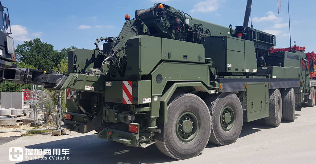 利勃海尔向公众展出G-BKF装甲救援起重机,再带您好好看看这款战地“机甲怪兽” - 第22张 - 提加商用车网 利勃海尔向公众展出G-BKF装甲救援起重机,再带您好好看看这款战地“机甲怪兽” - 第22张