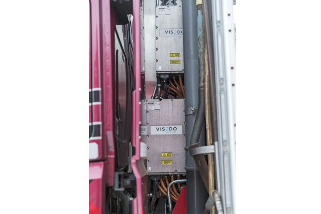 sisu, hybrid, lkw, finnland, roter lkw