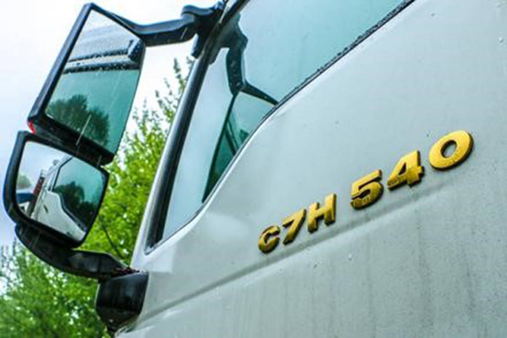 长途运输选汕德卡自动挡，省油、舒适 - 第2张