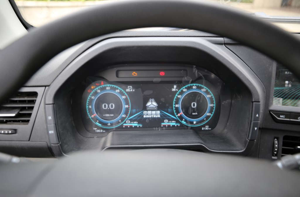 亮点多多,抢购百台,HOWO智相小轻卡成都震撼上市 - 第8张 - 提加商用车网 亮点多多,抢购百台,HOWO智相小轻卡成都震撼上市 - 第8张