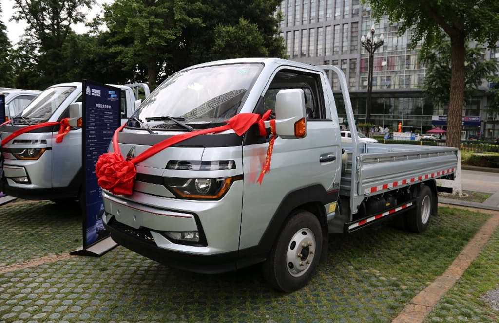 亮点多多,抢购百台,HOWO智相小轻卡成都震撼上市 - 第11张 - 提加商用车网 亮点多多,抢购百台,HOWO智相小轻卡成都震撼上市 - 第11张