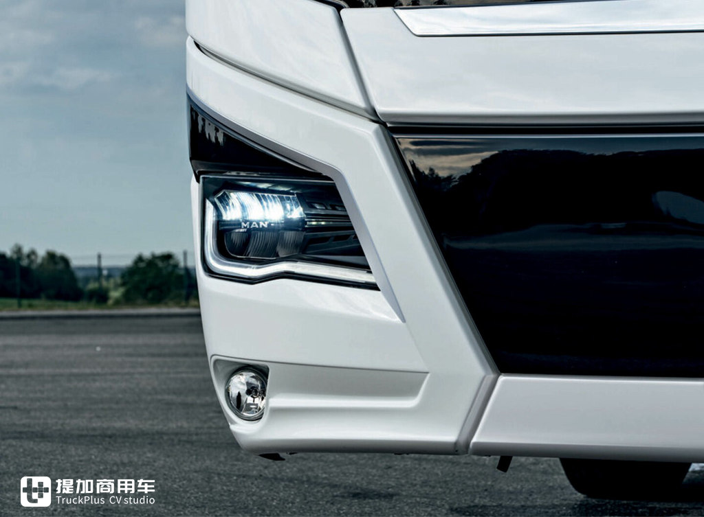 新一代曼恩TGX国内路演开始了,这车怎么样?欧洲媒体超详细评测告诉您 - 第9张 - 提加商用车网 新一代曼恩TGX国内路演开始了,这车怎么样?欧洲媒体超详细评测告诉您 - 第9张