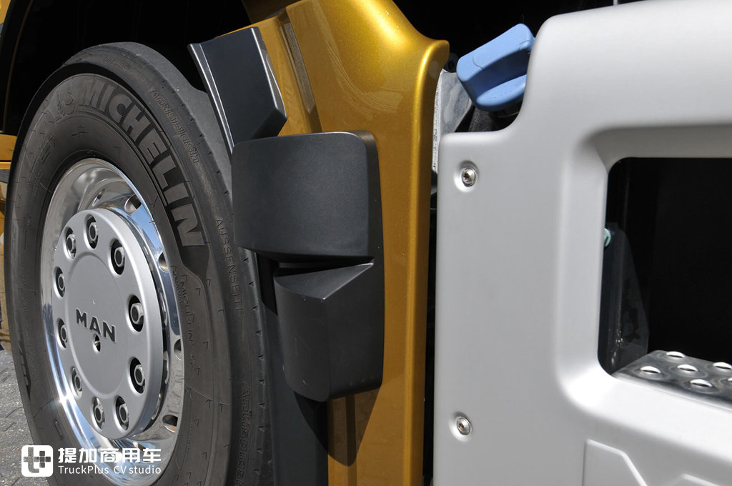 新一代曼恩TGX国内路演开始了,这车怎么样?欧洲媒体超详细评测告诉您 - 第19张 - 提加商用车网 新一代曼恩TGX国内路演开始了,这车怎么样?欧洲媒体超详细评测告诉您 - 第19张