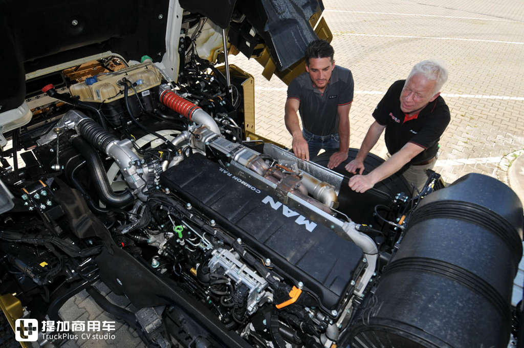 新一代曼恩TGX国内路演开始了,这车怎么样?欧洲媒体超详细评测告诉您 - 第21张 - 提加商用车网 新一代曼恩TGX国内路演开始了,这车怎么样?欧洲媒体超详细评测告诉您 - 第21张