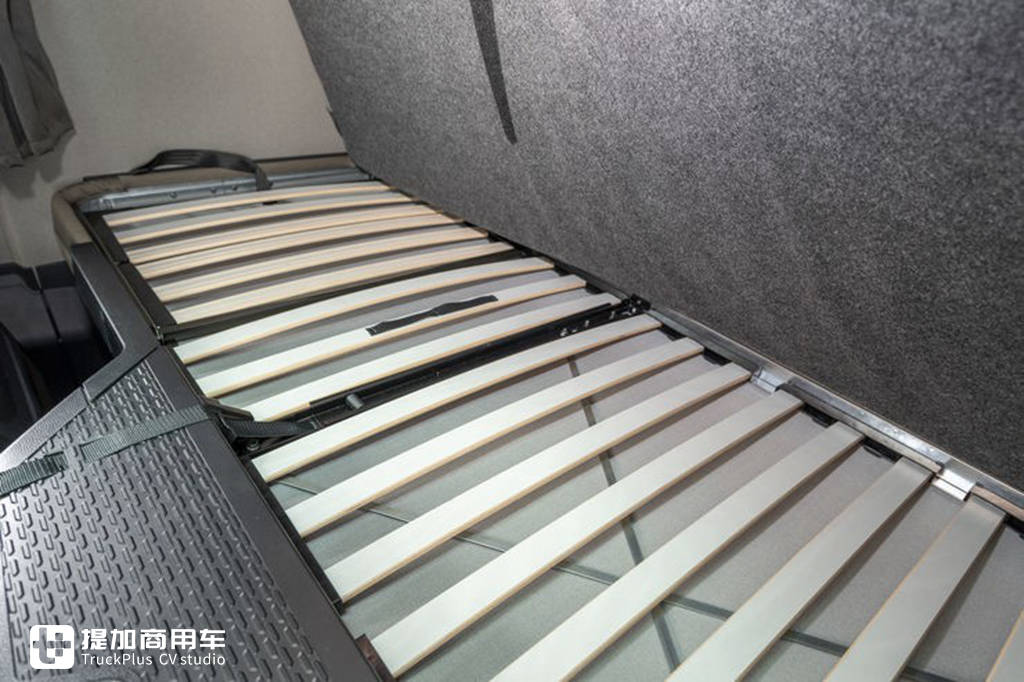 新一代曼恩TGX国内路演开始了,这车怎么样?欧洲媒体超详细评测告诉您 - 第36张 - 提加商用车网 新一代曼恩TGX国内路演开始了,这车怎么样?欧洲媒体超详细评测告诉您 - 第36张