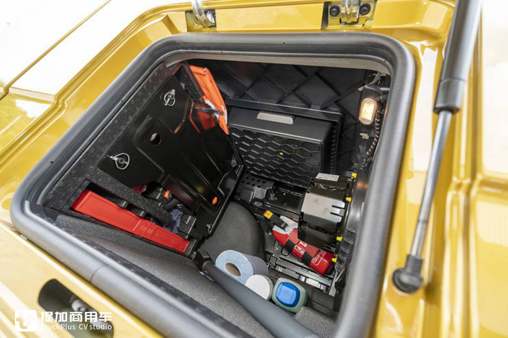 新一代曼恩TGX国内路演开始了,这车怎么样?欧洲媒体超详细评测告诉您 - 第38张 - 提加商用车网 新一代曼恩TGX国内路演开始了,这车怎么样?欧洲媒体超详细评测告诉您 - 第38张