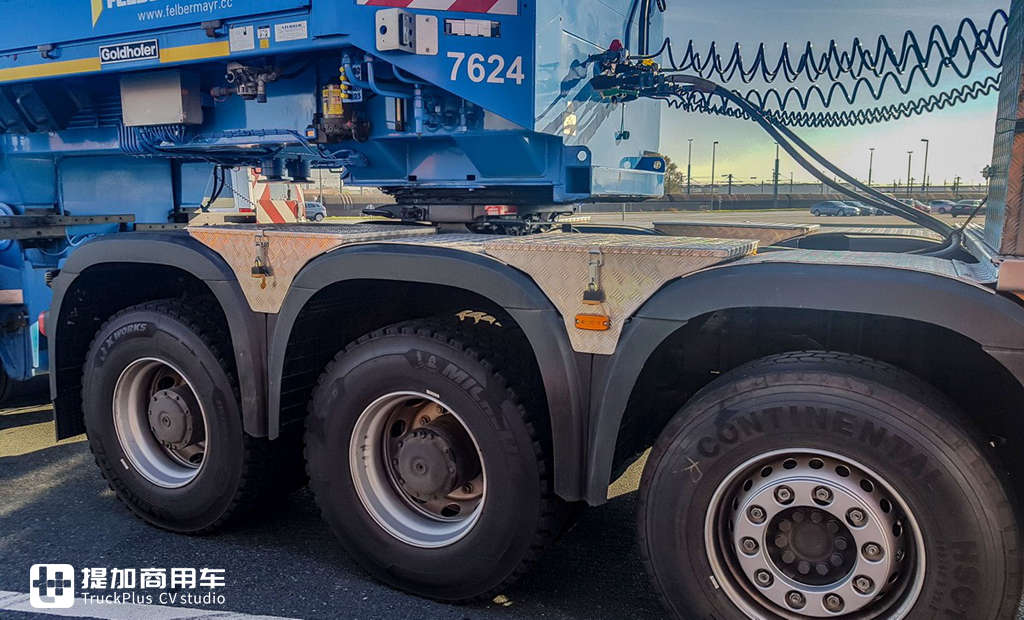 大件运输卡车一般都什么配置?这辆4轴625马力的奔驰Arocs告诉您 - 第17张 - 提加商用车网 大件运输卡车一般都什么配置?这辆4轴625马力的奔驰Arocs告诉您 - 第17张