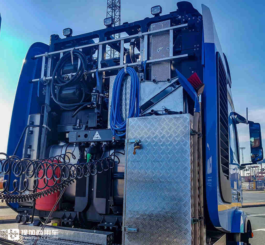 大件运输卡车一般都什么配置?这辆4轴625马力的奔驰Arocs告诉您 - 第19张 - 提加商用车网 大件运输卡车一般都什么配置?这辆4轴625马力的奔驰Arocs告诉您 - 第19张
