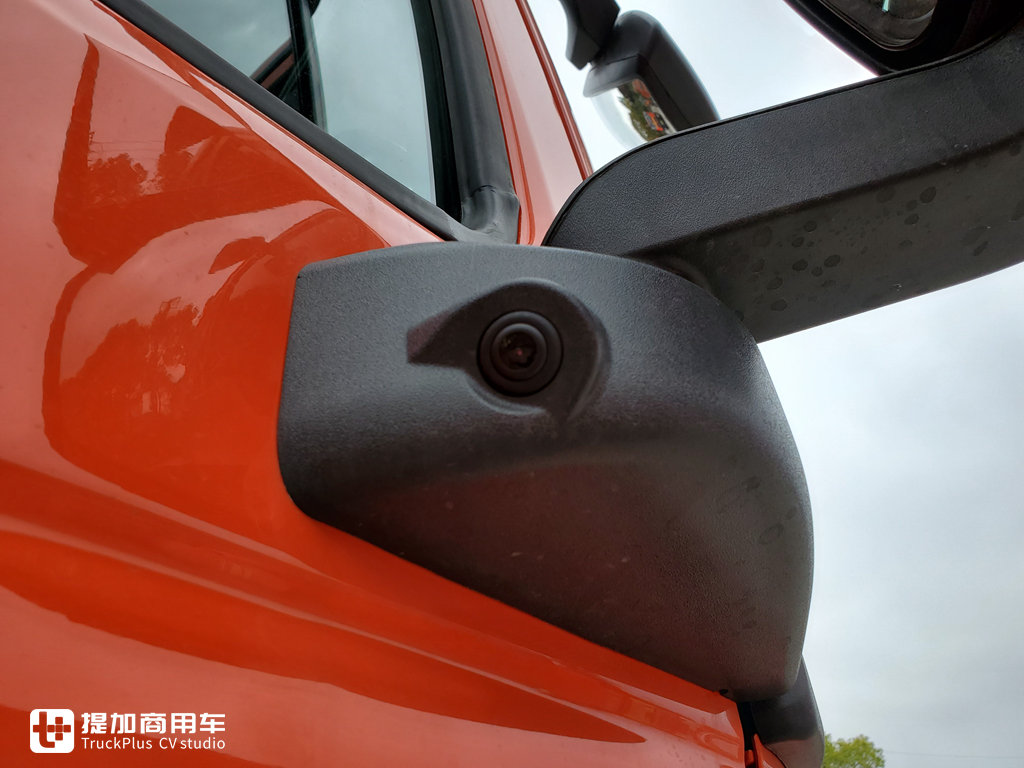 重汽产的准大件运输牵引车,这款汕德卡除了能重载,车辆舒适性也不错 - 第4张 - 提加商用车网 重汽产的准大件运输牵引车,这款汕德卡除了能重载,车辆舒适性也不错 - 第4张