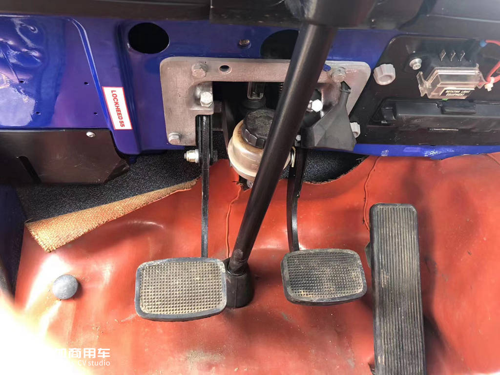 能见度极低,这款97年进入国内的雷诺中卡载货车,知道它名字的人都不多! - 第12张 - 提加商用车网 能见度极低,这款97年进入国内的雷诺中卡载货车,知道它名字的人都不多! - 第12张