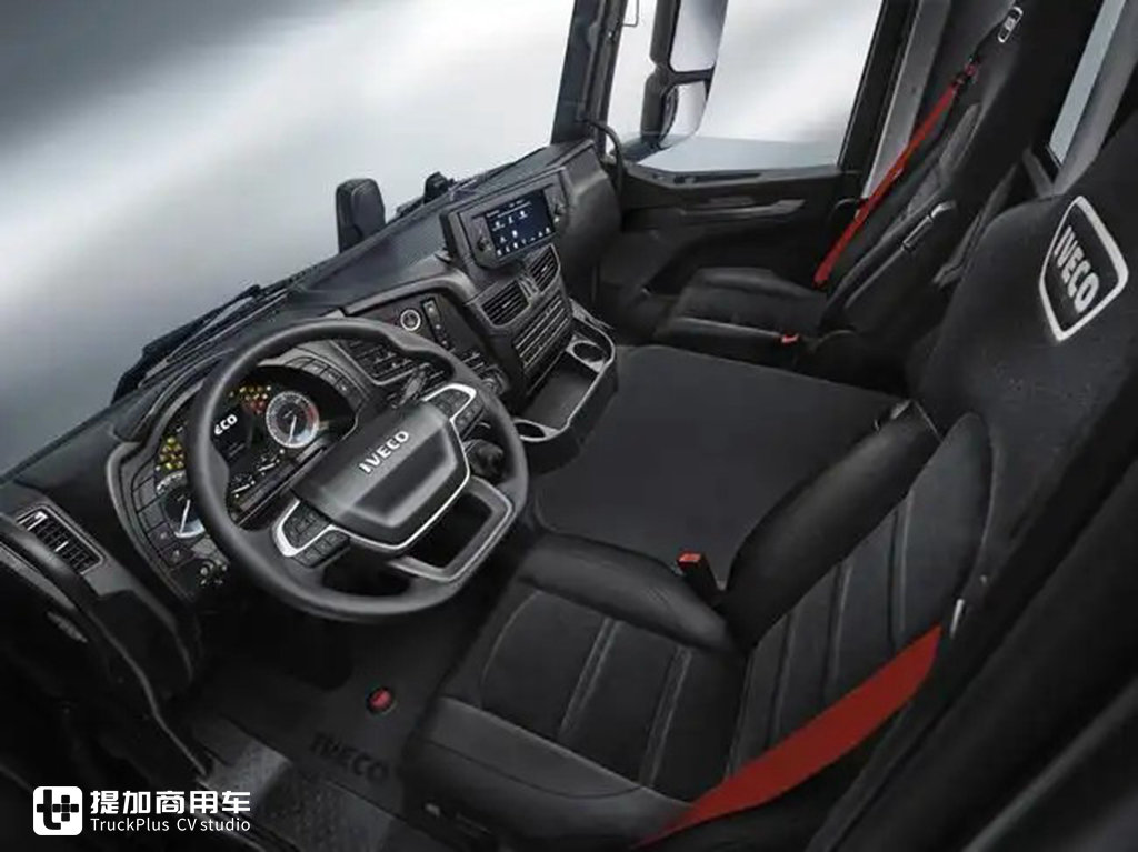 取代Trakker,依维柯全新T-WAY工程自卸车来了,都有哪些升级改进? - 第6张 - 提加商用车网 取代Trakker,依维柯全新T-WAY工程自卸车来了,都有哪些升级改进? - 第6张