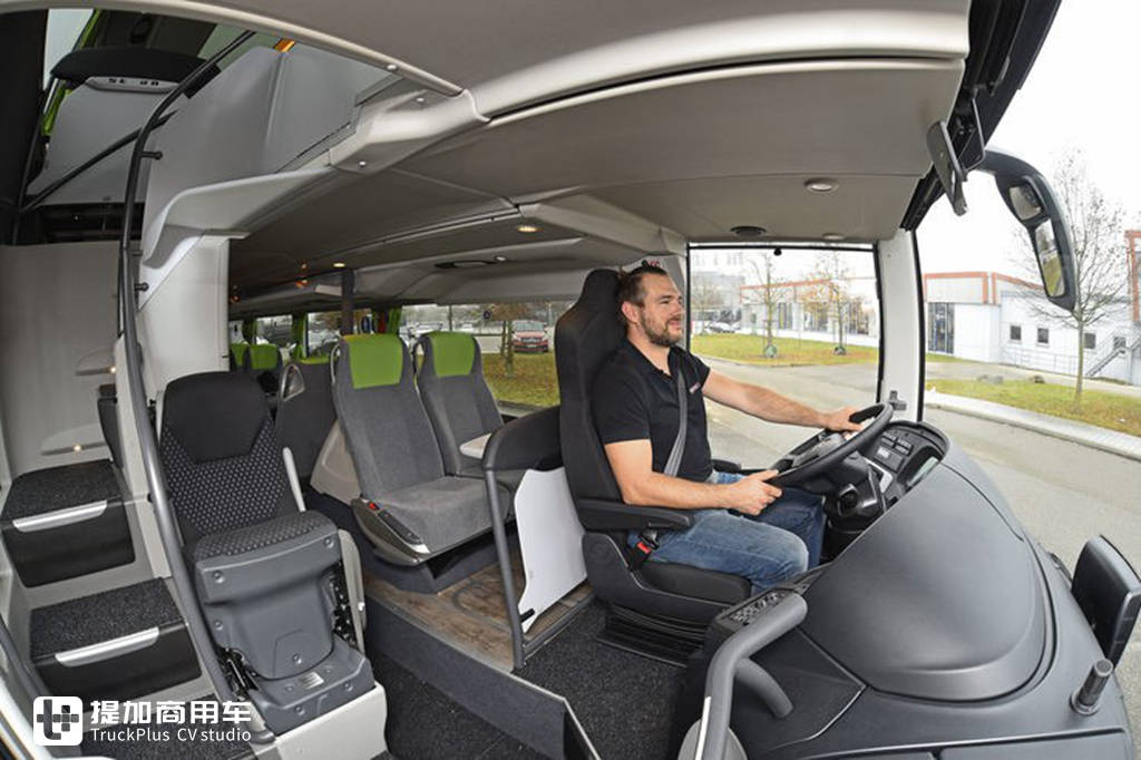 优化空调系统,迎战疫情打击,赛特拉更新旗下S531DT豪华大巴 - 第17张 - 提加商用车网 优化空调系统,迎战疫情打击,赛特拉更新旗下S531DT豪华大巴 - 第17张