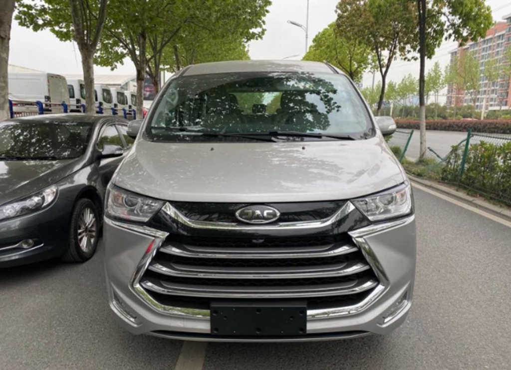 2021款瑞风M4如何做到有里有面儿,对此设计师小余有话要说 - 第2张 - 提加商用车网 2021款瑞风M4如何做到有里有面儿,对此设计师小余有话要说 - 第2张